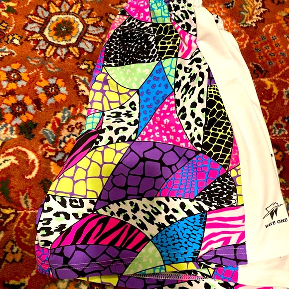 Wave One Lacrosse Shorts, Fun Pattern - Picture 3 of 3